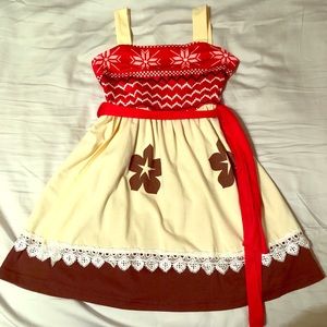 Soft cotton Moana dress EUC size 5/6